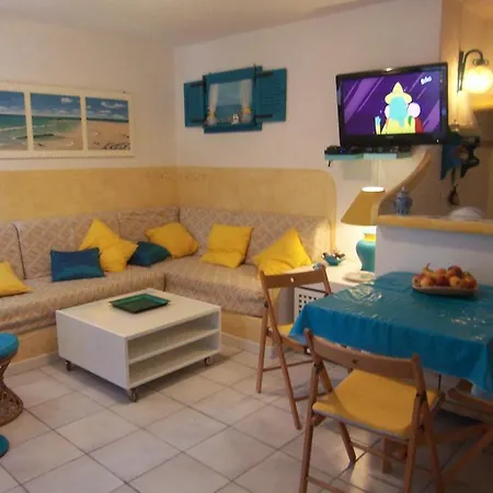 St Cyprien D25 بيت للعطل *